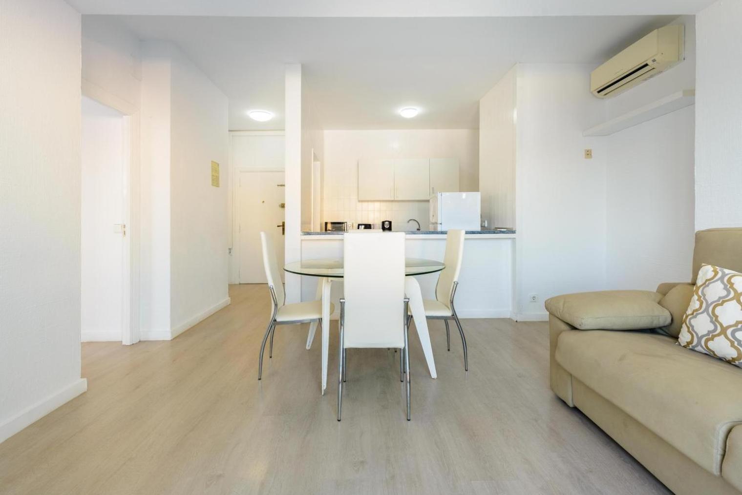 Jacaranda Apartments & Studios Es Cana Zimmer foto